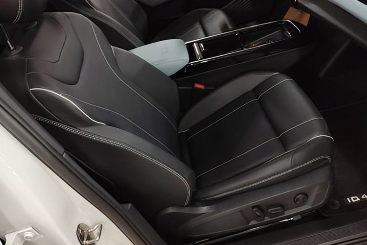 Used Volkswagen ID.4 X 2025 Smart Version Pure & Intelligent Enjoyment Edition Right Front Seat