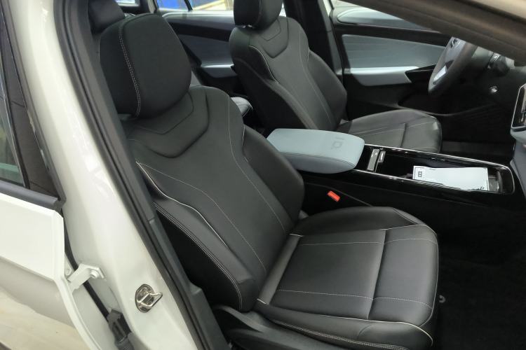 Used Volkswagen ID.4 X 2025 Smart Version Pure & Intelligent Enjoyment Edition Right Front Seat