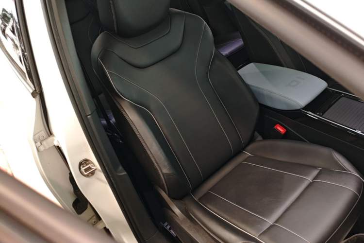 Used Volkswagen ID.4 X 2025 Revised Version Smart Edition Purely Intelligent Enjoyment Version Right Front Seat