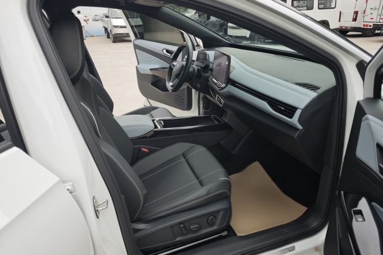 Used Volkswagen ID.4 X 2025 Smart Version Pure & Intelligent Enjoyment Edition Right Front Seat