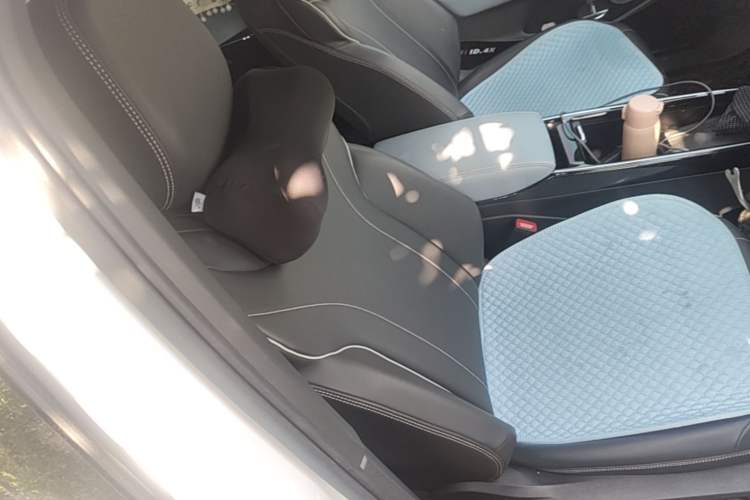 Used Volkswagen ID.4 X 2025 Smart Version Pure & Intelligent Enjoyment Edition Right Front Seat