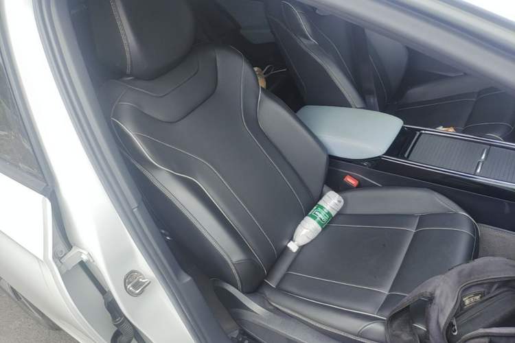 Used Volkswagen ID.4 X 2025 Smart Version Pure & Intelligent Enjoyment Edition Right Front Seat