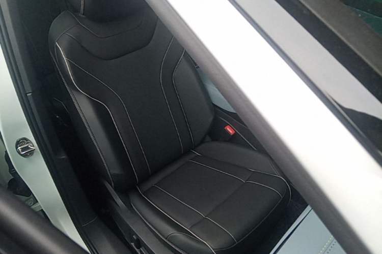 Used Volkswagen ID.4 X 2025 Smart Version Pure & Intelligent Enjoyment Edition Right Front Seat