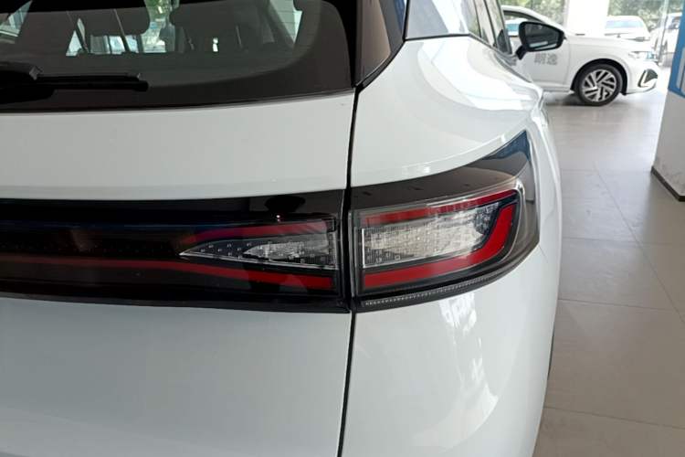 Used Volkswagen ID.4 X 2025 Smart Version Pure & Intelligent Enjoyment Edition Right Rear Taillight