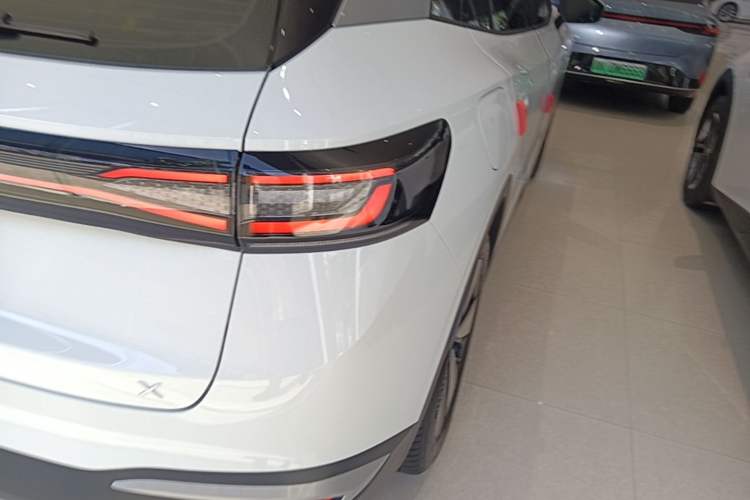 Used Volkswagen ID.4 X 2025 Revised Version Smart Edition Purely Intelligent Enjoyment Version Right Rear Taillight