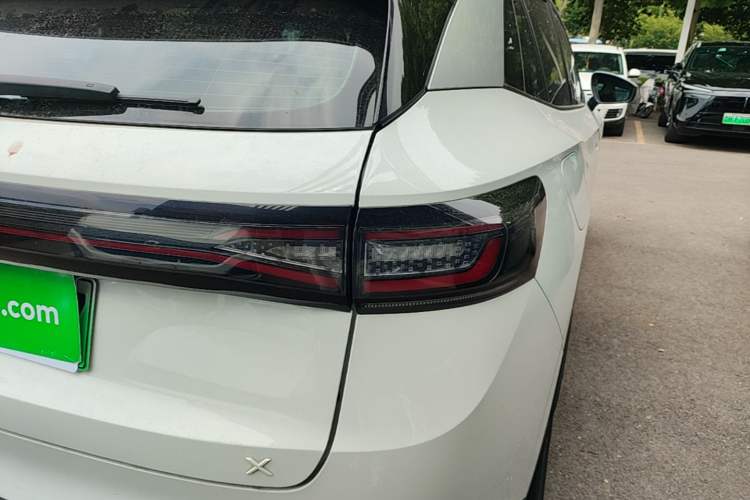 Used Volkswagen ID.4 X 2025 Smart Version Pure & Intelligent Enjoyment Edition Right Rear Taillight