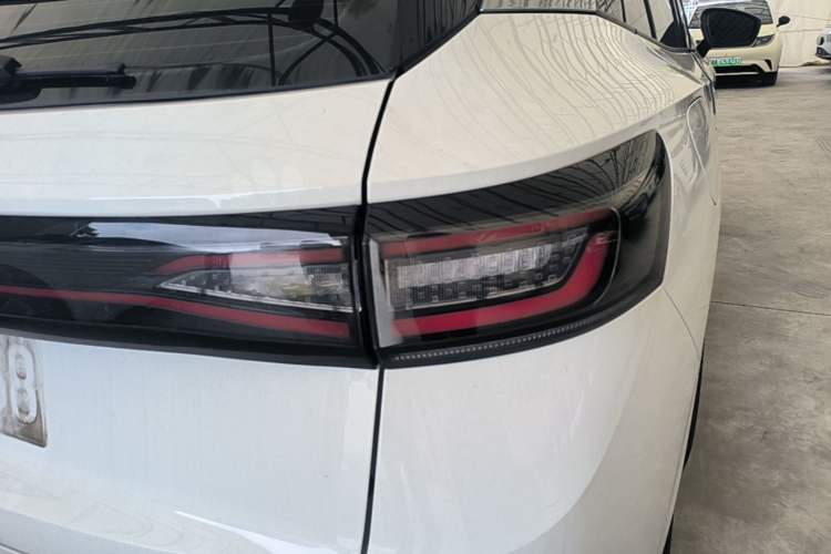 Used Volkswagen ID.4 X 2025 Smart Version Pure & Intelligent Enjoyment Edition Right Rear Taillight