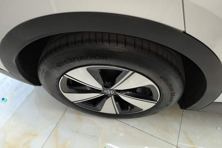 Used Volkswagen ID.4 X 2025 Smart Version Pure & Intelligent Enjoyment Edition Right Rear Wheel Hub