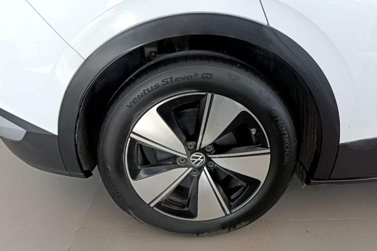 Used Volkswagen ID.4 X 2025 Smart Version Pure & Intelligent Enjoyment Edition Right Rear Wheel Hub