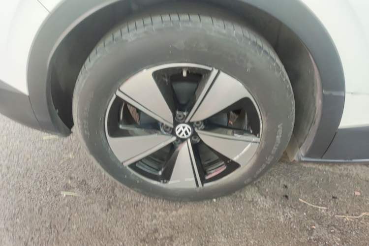 Used Volkswagen ID.4 X 2025 Smart Version Pure & Intelligent Enjoyment Edition Right Rear Wheel Hub