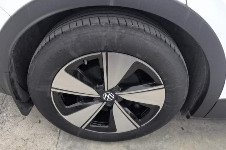 Used Volkswagen ID.4 X 2025 Smart Version Pure & Intelligent Enjoyment Edition Right Rear Wheel Hub