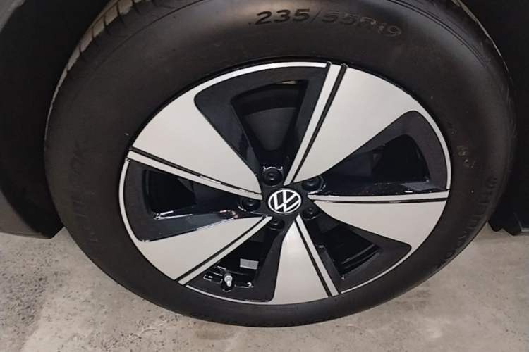 Used Volkswagen ID.4 X 2025 Revised Version Smart Edition Outstanding Grade Right Rear Wheel Hub