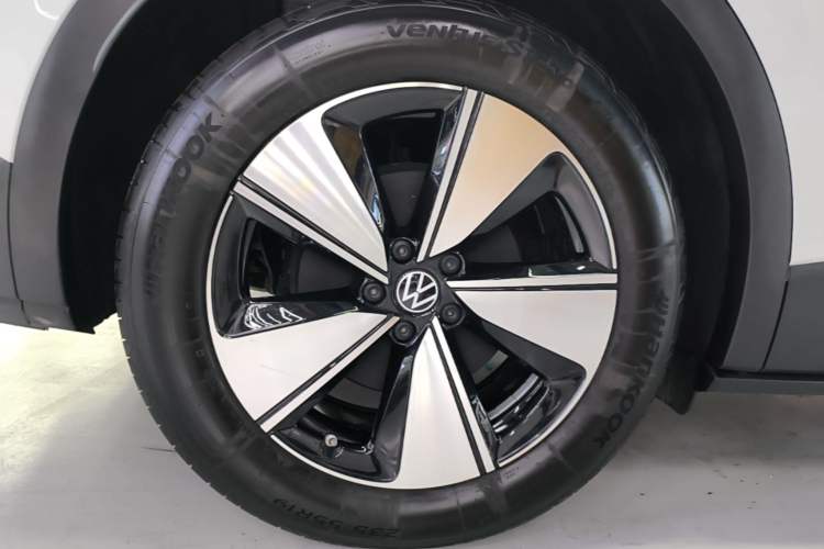 Used Volkswagen ID.4 X 2025 Revised Version Smart Edition Outstanding Grade Right Rear Wheel Hub