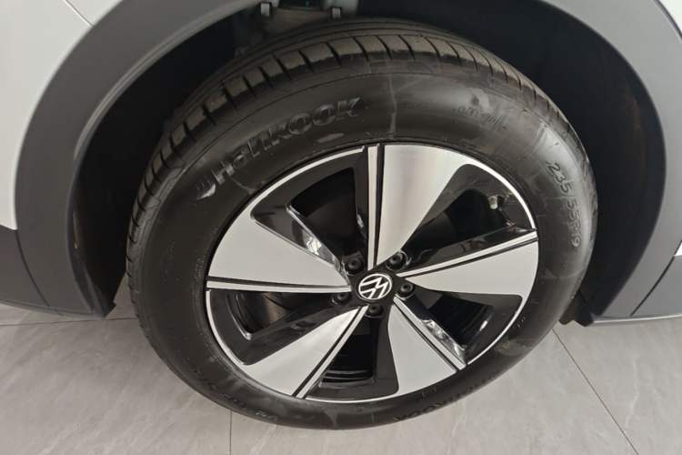 Used Volkswagen ID.4 X 2025 Smart Version Pure & Intelligent Enjoyment Edition Right Rear Wheel Hub