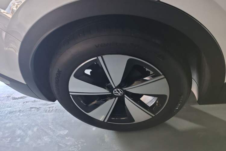 Used Volkswagen ID.4 X 2025 Revised Version Smart Edition Purely Intelligent Enjoyment Version Right Rear Wheel Hub