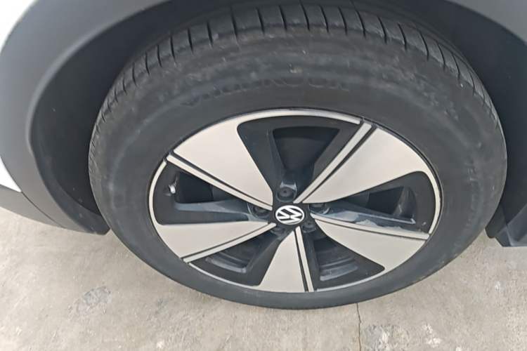 Used Volkswagen ID.4 X 2025 Smart Version Pure & Intelligent Enjoyment Edition Right Rear Wheel Hub