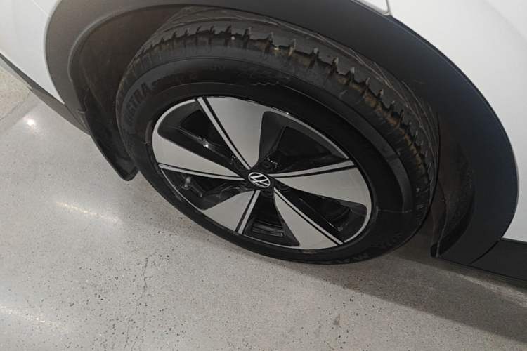 Used Volkswagen ID.4 X 2025 Smart Version Pure & Intelligent Enjoyment Edition Right Rear Wheel Hub