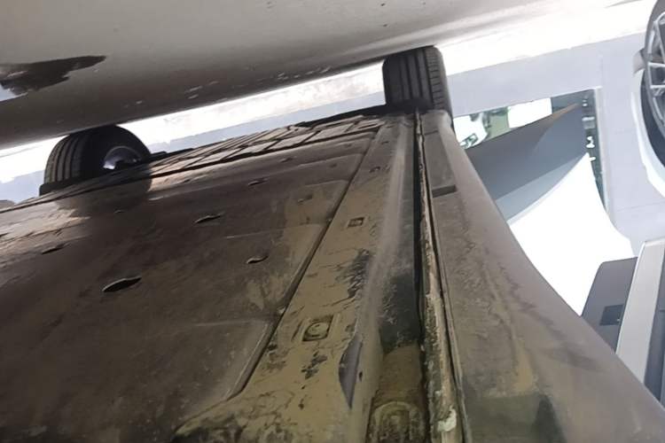 Used Volkswagen ID.4 X 2025 Revised Version Smart Edition Outstanding Grade Right Side Sill