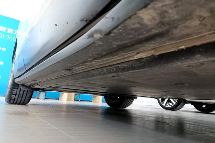 Used Volkswagen ID.4 X 2025 Smart Version Pure & Intelligent Enjoyment Edition Right Side Sill