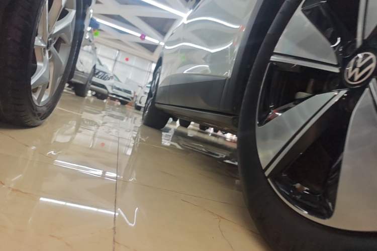 Used Volkswagen ID.4 X 2025 Smart Version Pure & Intelligent Enjoyment Edition Right Side Sill