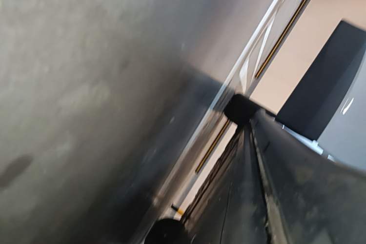 Used Volkswagen ID.4 X 2025 Revised Version Smart Edition Outstanding Grade Right Side Sill