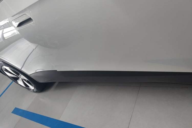 Used Volkswagen ID.4 X 2025 Smart Version Pure & Intelligent Enjoyment Edition Right Side Sill