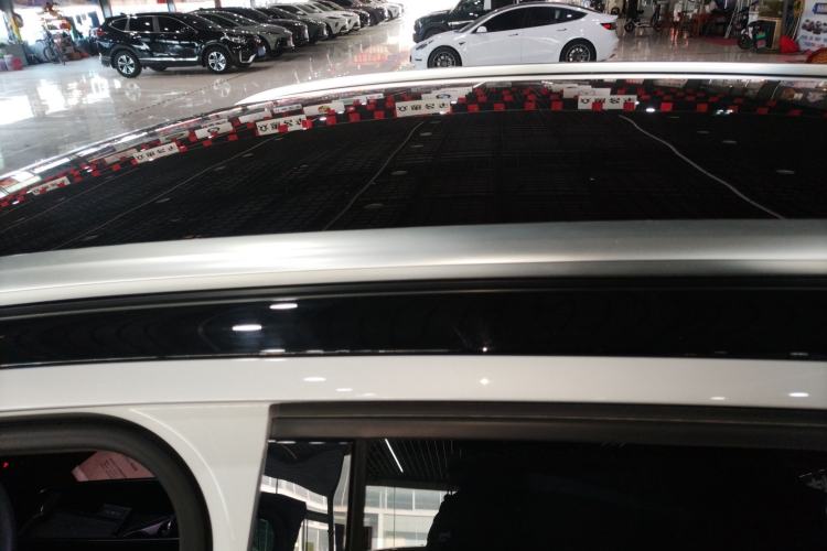 Used Volkswagen ID.4 X 2025 Smart Edition Outstanding Model Roof
