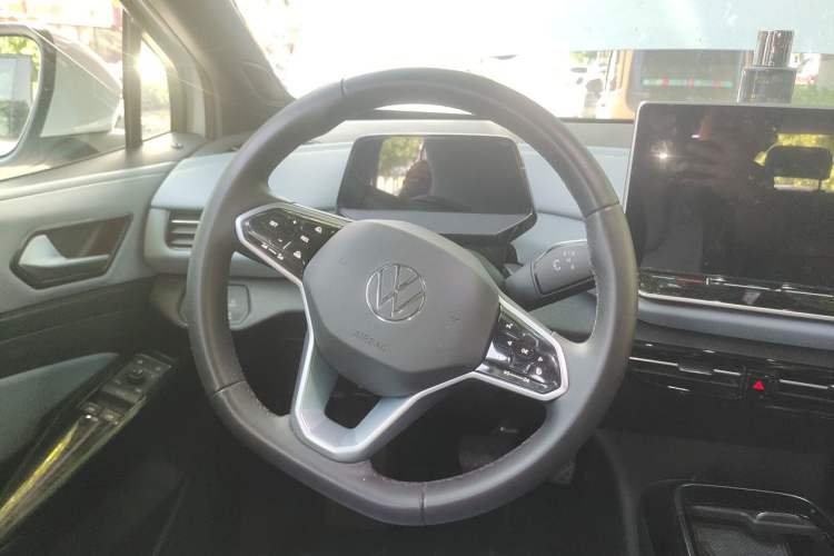 Used Volkswagen ID.4 X 2025 Smart Version Pure & Intelligent Enjoyment Edition Steering Wheel