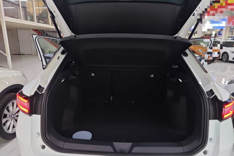 Used Volkswagen ID.4 X 2025 Revised Version Smart Edition Purely Intelligent Enjoyment Version Trunk
