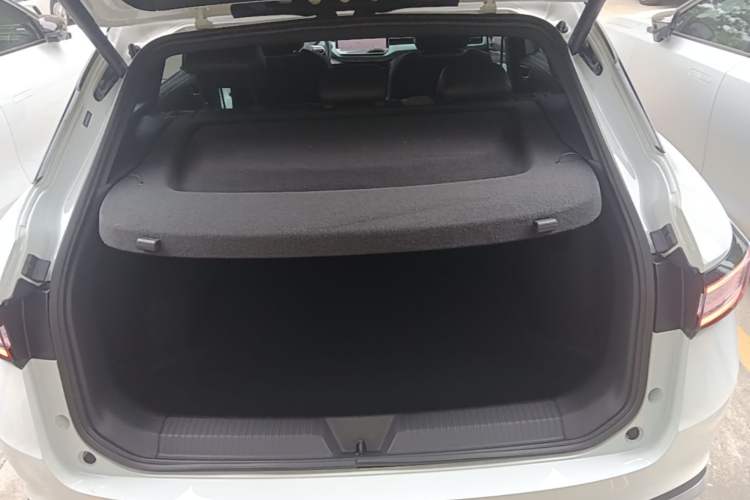 Used Volkswagen ID.4 X 2025 Revised Version Smart Edition Outstanding Grade Trunk
