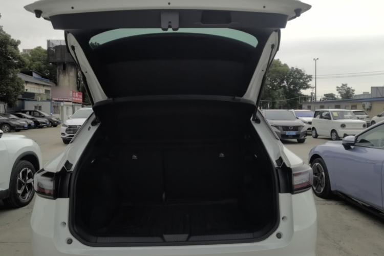 Used Volkswagen ID.4 X 2025 Smart Version Pure & Intelligent Enjoyment Edition Trunk