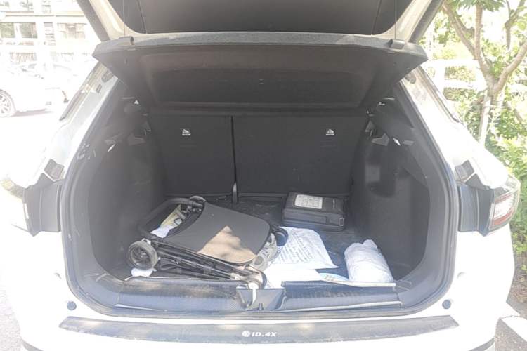 Used Volkswagen ID.4 X 2025 Smart Version Pure & Intelligent Enjoyment Edition Trunk