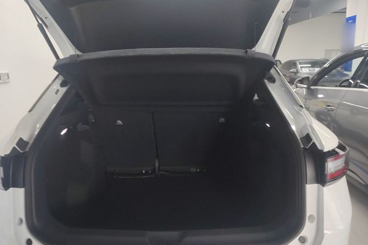 Used Volkswagen ID.4 X 2025 Smart Version Pure & Intelligent Enjoyment Edition Trunk