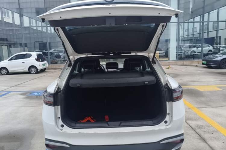 Used Volkswagen ID.4 X 2025 Smart Version Pure & Intelligent Enjoyment Edition Trunk