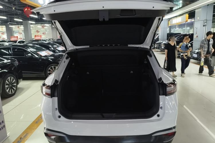 Used Volkswagen ID.4 X 2025 Smart Version Pure & Intelligent Enjoyment Edition Trunk
