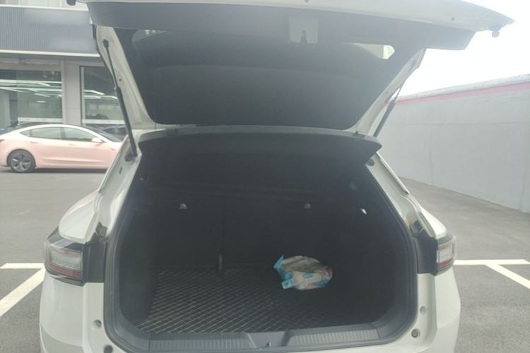Used Volkswagen ID.4 X 2025 Smart Version Pure & Intelligent Enjoyment Edition Trunk