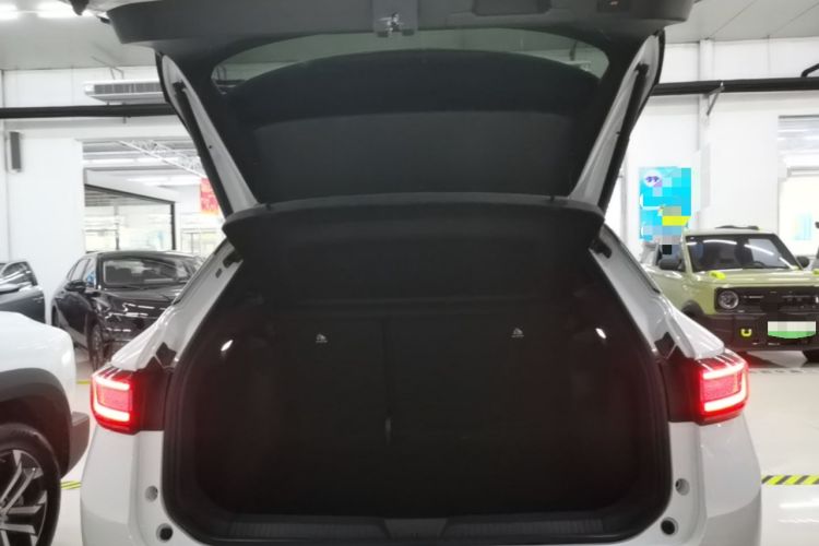 Used Volkswagen ID.4 X 2025 Smart Version Pure & Intelligent Enjoyment Edition Trunk