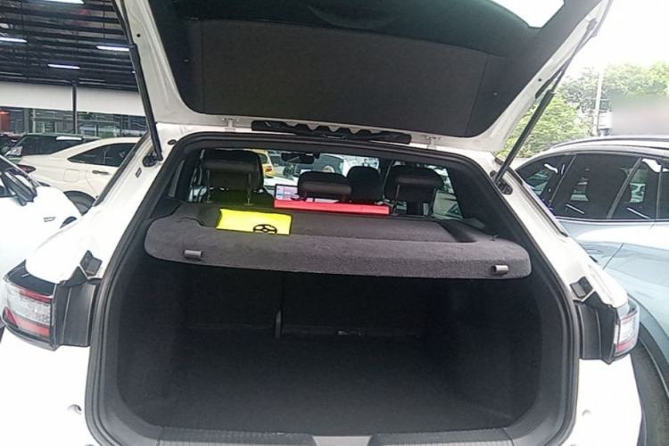 Used Volkswagen ID.4 X 2025 Smart Version Pure & Intelligent Enjoyment Edition Trunk