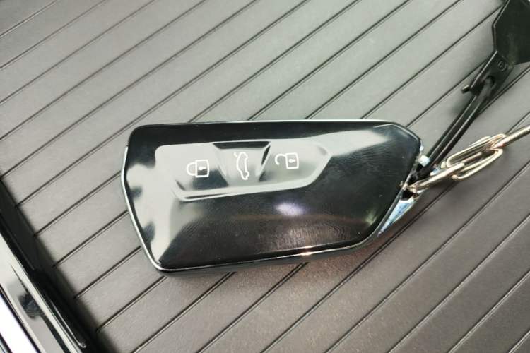 Used Volkswagen ID.4 X 2025 Smart Version Pure & Intelligent Enjoyment Edition Vehicle Key