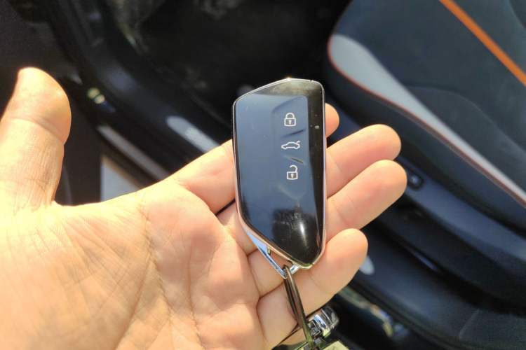 Used Volkswagen ID.6 CROZZ 2022 Long-Range PRO Edition Interior 1