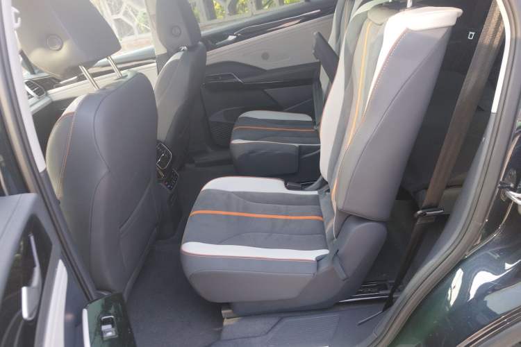 Used Volkswagen ID.6 CROZZ 2022 Long-Range PRO Edition Interior 4