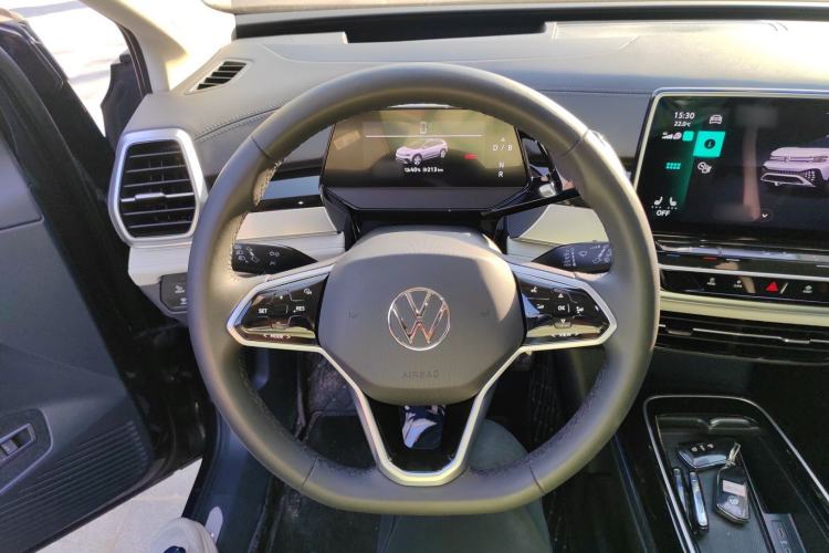 Used Volkswagen ID.6 CROZZ 2022 Long-Range PRO Edition Steering Wheel