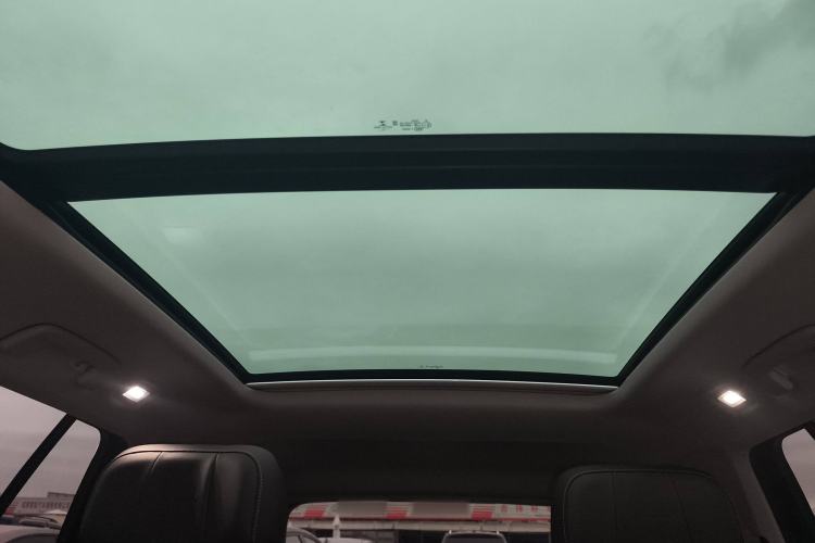 Used Volkswagen ID.6 CROZZ 2022 Long-Range Lite PRO Edition Headliner