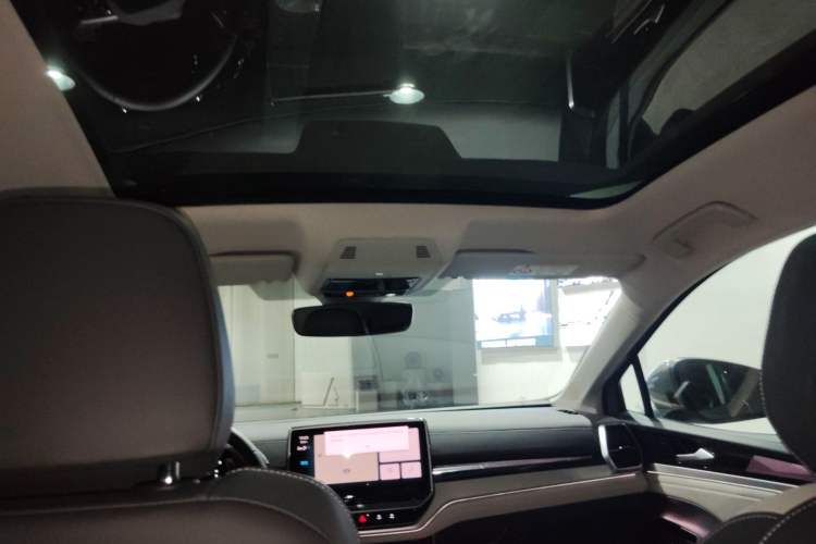 Used Volkswagen ID.6 CROZZ 2022 Long-Range Lite PRO Edition Headliner