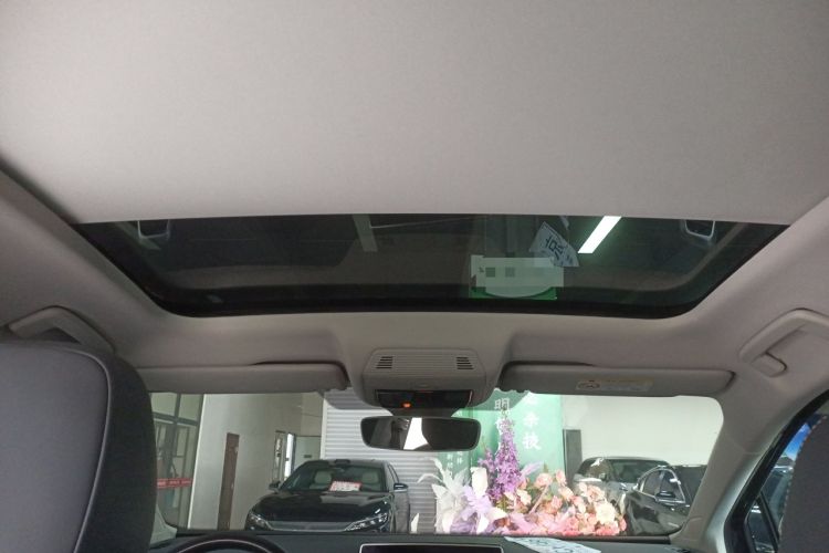 Used Volkswagen ID.6 CROZZ 2021 Long-Range PRO Edition Headliner