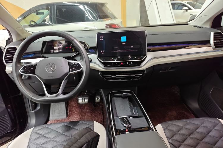 Used Volkswagen ID.6 CROZZ 2021 First Edition Center Console