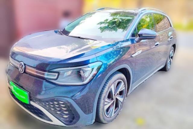 Ojetý Volkswagen ID.6 CROZZ 2021 Standard Range PURE Edition
