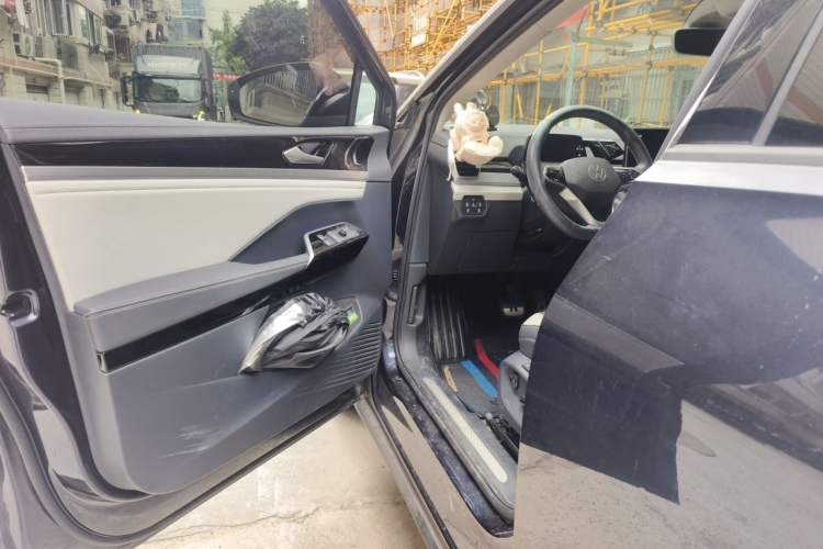 Used Volkswagen ID.6 CROZZ 2021 Long-Range PRO Edition Driver Seat