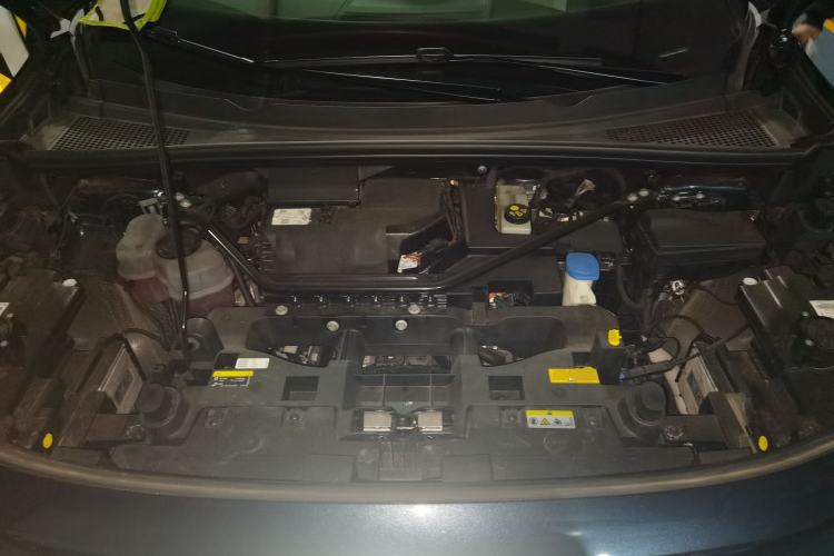 Used Volkswagen ID.6 CROZZ 2021 High-Performance PRIME Edition Engine Bay