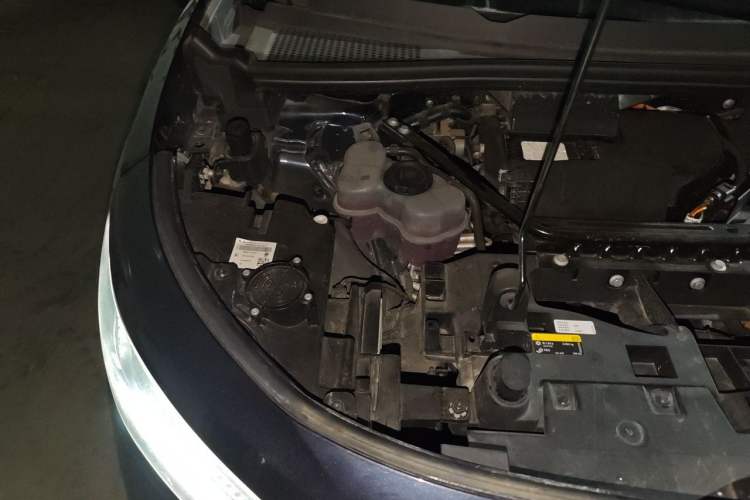 Used Volkswagen ID.6 CROZZ 2021 First Edition Engine Bay Right